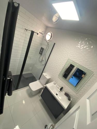 River View Apartment Suite - image 4