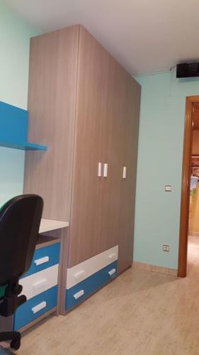  Se alquila habitación a chico ordenado, en Sant Boi de Llobregat in Sant Boi del Llobregat