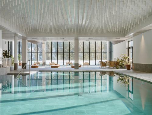 Swimming pool, Ambiez Residencehotel in Madonna di Campiglio