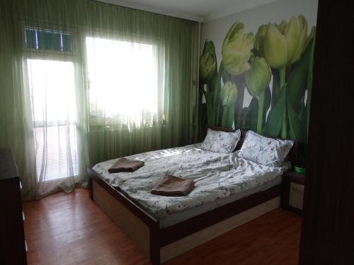 2 Bedrooms with private Bath and balcony near the Airport