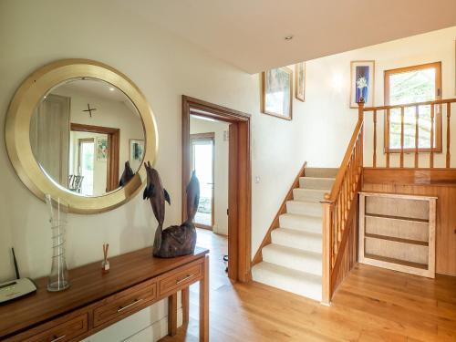 Cannute House - image 8