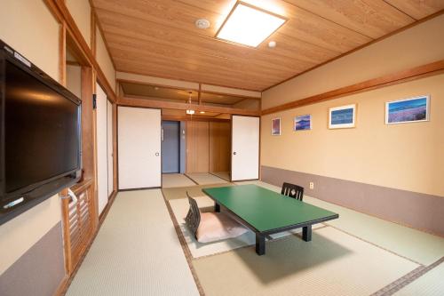 Standard Japanese-Style Room with Mountain View - Non-Smoking
