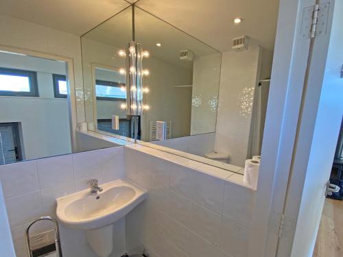 Kinvara Suites - image 11