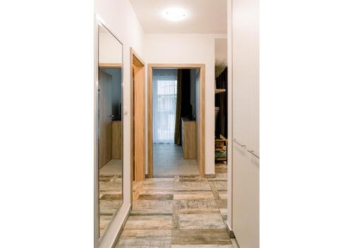 Royal 27 apartman - image 4