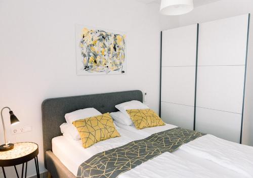 Royal 27 apartman - image 10