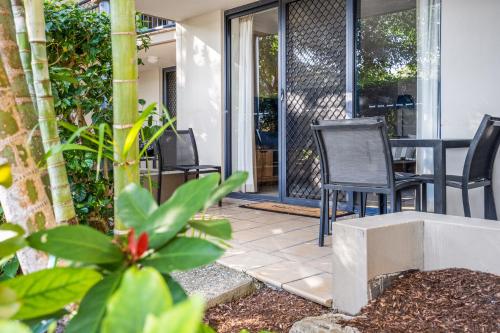 Poolside Ground Floor Turtle Beach Resort Apartment