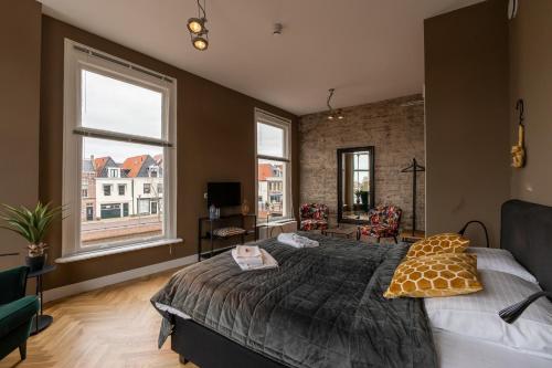 Stadslogement Hoogend in Sneek binnen de grachten