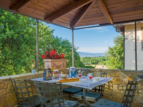  Apartment Le Mura by Interhome in Panzano