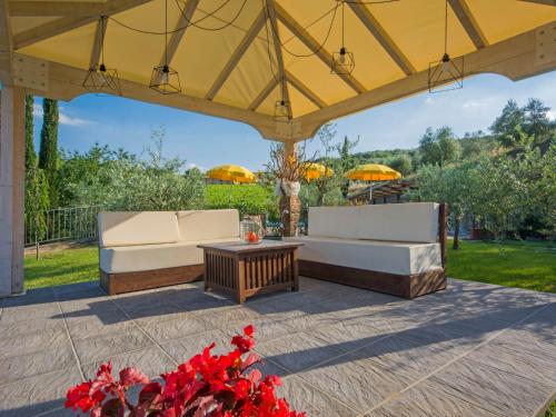 Apartment Lucia by Interhome