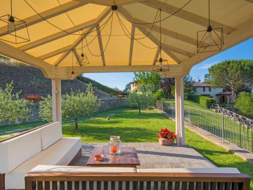 Apartment Lucia by Interhome