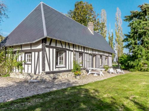 Holiday Home Le Chatellier Saint Pierre - NOY500 gîte à louer Écardenville-la-Campagne