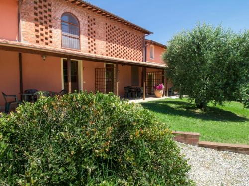 Apartment Trilocale by Interhome in Castelfranco Di Sotto