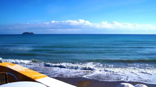 Crystal Beach Hotel – Kalamaki, SC