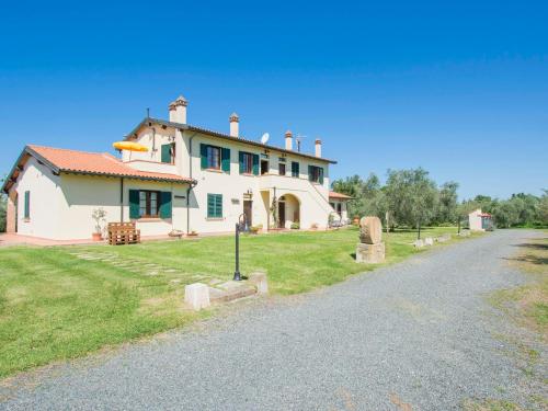  Apartment Le Macine-4 by Interhome in Cecina