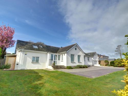 Holiday Home Trevose estate by Interhome