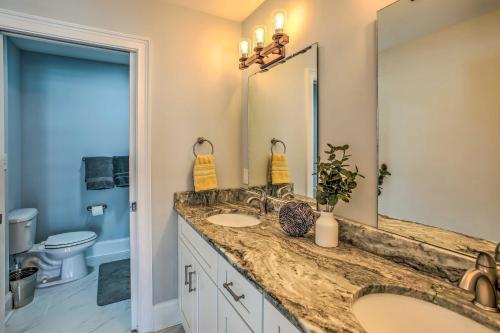 4-Story Townhome, 1 Block to Myrtle Beach!