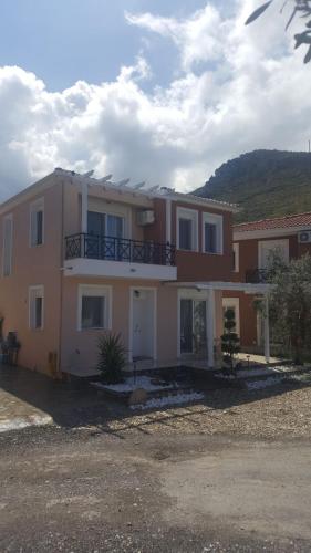 Oikies gîte à louer Sotíras