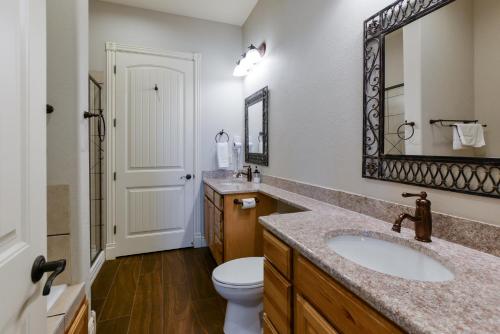 Condo 322 - image 7