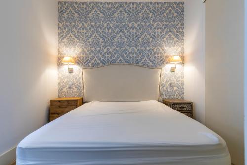 DIEGO DE LEÓN Apartment I - image 14