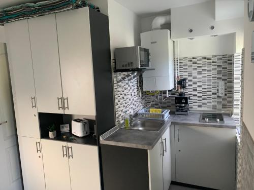 廚房, Komo Apartment in 別克福爾度