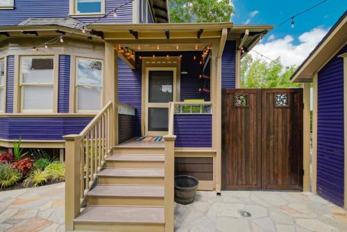 Patio Suite sleeps 1 to 2 patio gas fire pit