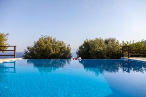 Villa Aithra-A 4 bedroom villa in a soothing environment gîte à louer Nisída Arkoúdion