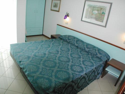 2 bedrooms, 3 beds