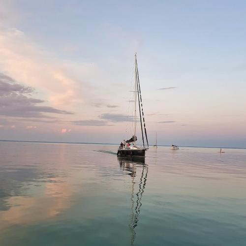 NaturExpert Mobilházak-FKK Nudista Kemping Balatonberény