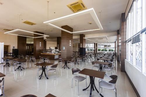 餐廳, Master Cosmopolitan Moinhos de Vento in 阿雷格里港