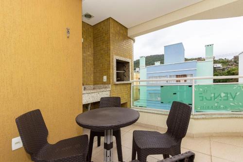 202 Frederico - Otima Localizacao Apto 2 dorms 04 pessoas proximo a Praia de Bombinhas e 4 Ilhas