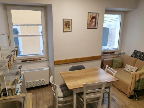 บริการและสิ่งอำนวยความสะดวก, Traditional Piran house in พิราน