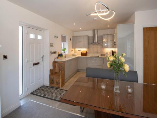 Lemonade Cottage - image 9