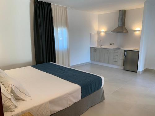 Alojamientos Turísticos Cardona - Estudio Doble Superior - image 3