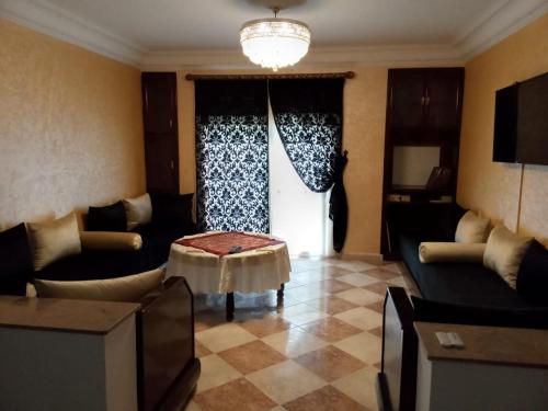 Martil Beach Down Town in 말틸