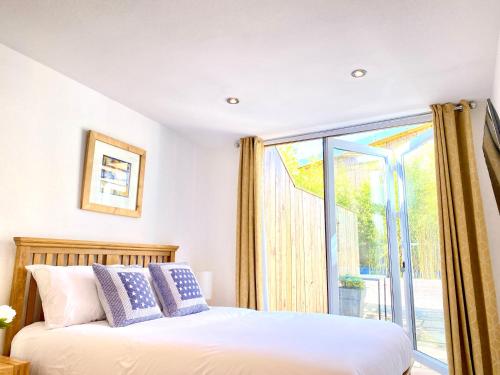 Udvendig, Amber Lodge Hickstead-B in Twineham