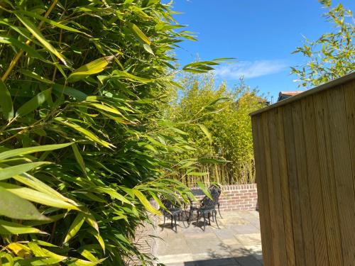 Udvendig, Amber Lodge Hickstead-B in Twineham