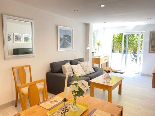 Udvendig, Amber Lodge Hickstead-B in Twineham