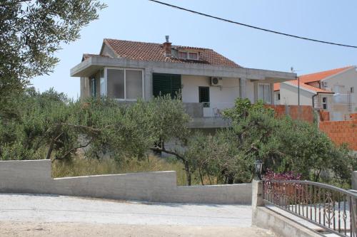 Apartments by the sea Tucepi Makarska - 6656 - image 5