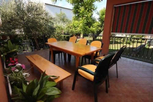 Apartments by the sea Seline Paklenica - 6574 
