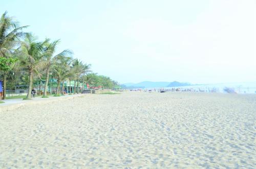 ชายหาด, Khách sạn Phương Dung (Khach san Phuong Dung) in กัว โล บีช