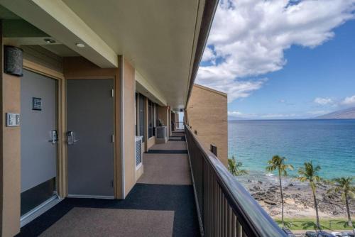 Mana Kai 805 by Coldwell Banker Island Vacations - image 7