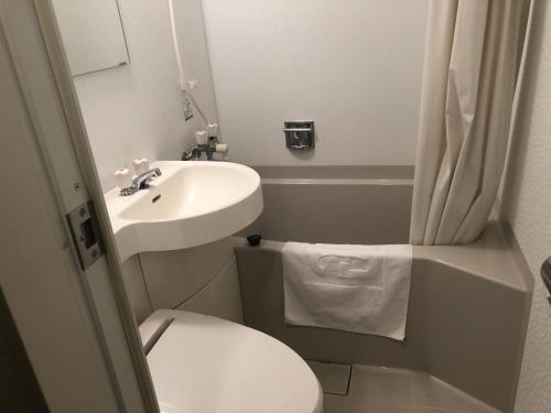 Large Double Room - Non-Smoking