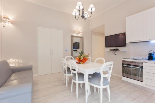 Home Holidays Rome - 3 deluxe apartments in Vatican area, Rzym