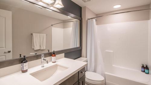 WanderJaunt - Iris - 2BR - North Scottsdale - image 2