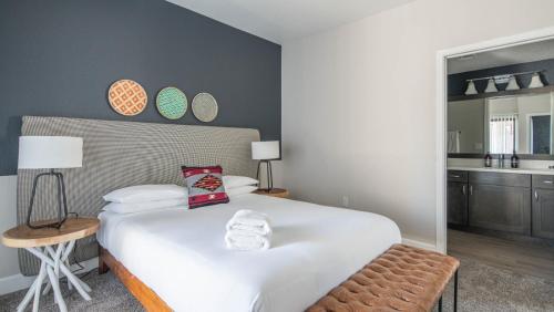 WanderJaunt - Iris - 2BR - North Scottsdale - image 11