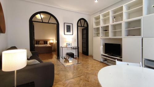 My City Home- Incredible apartament at El Prado Madrid 