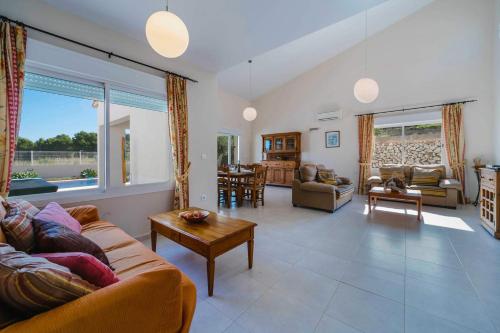 المرافق, 0141 Villa Javea in El Rafalet