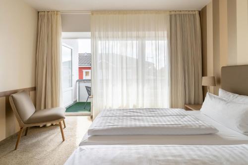 Hotel am Schlosspark garni - image 4