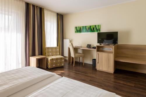 Hotel am Schlosspark garni - image 6