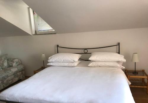 Pink Inn - image 4